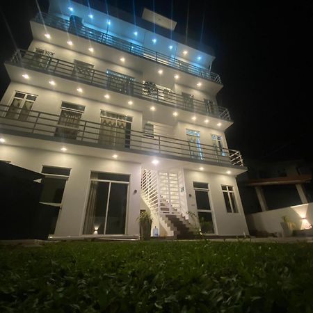 Apartment Near Colombo Airport Katunayaka Bagian luar foto
