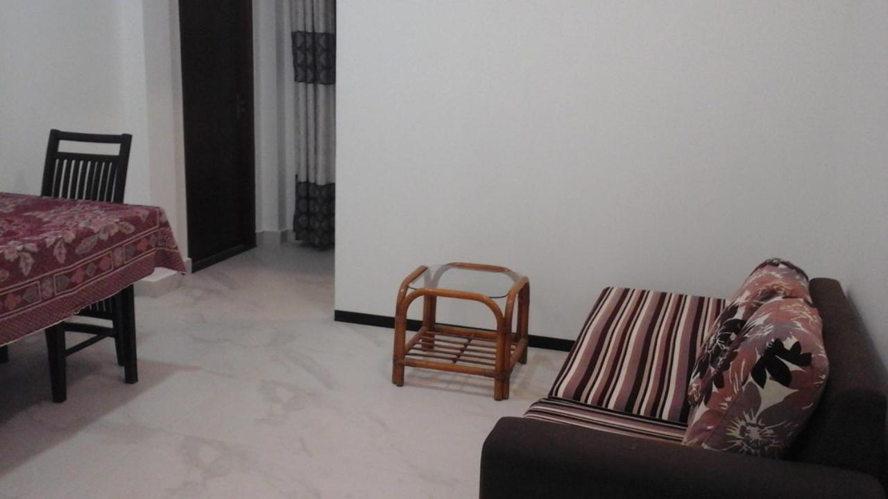 Apartment Near Colombo Airport Katunayaka Bagian luar foto