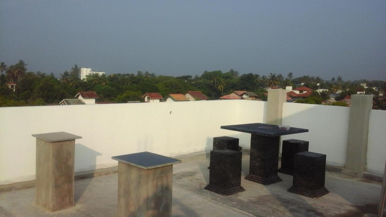 Apartment Near Colombo Airport Katunayaka Bagian luar foto