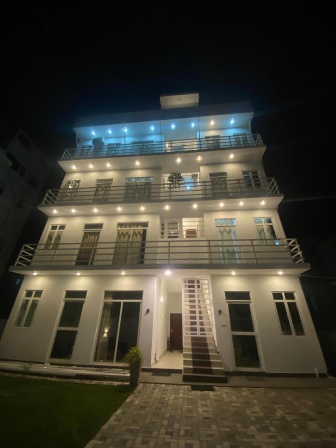 Apartment Near Colombo Airport Katunayaka Bagian luar foto