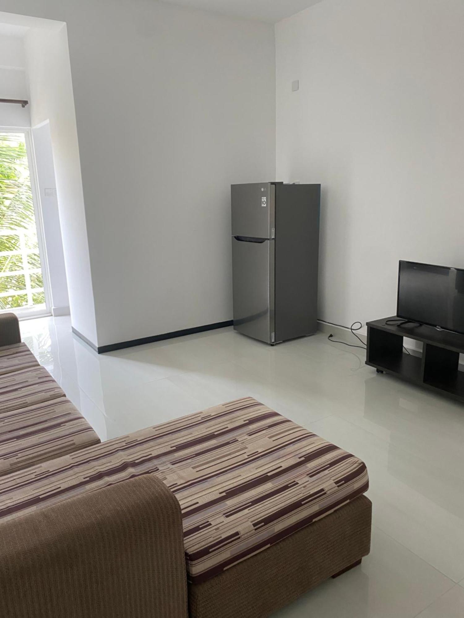 Apartment Near Colombo Airport Katunayaka Bagian luar foto
