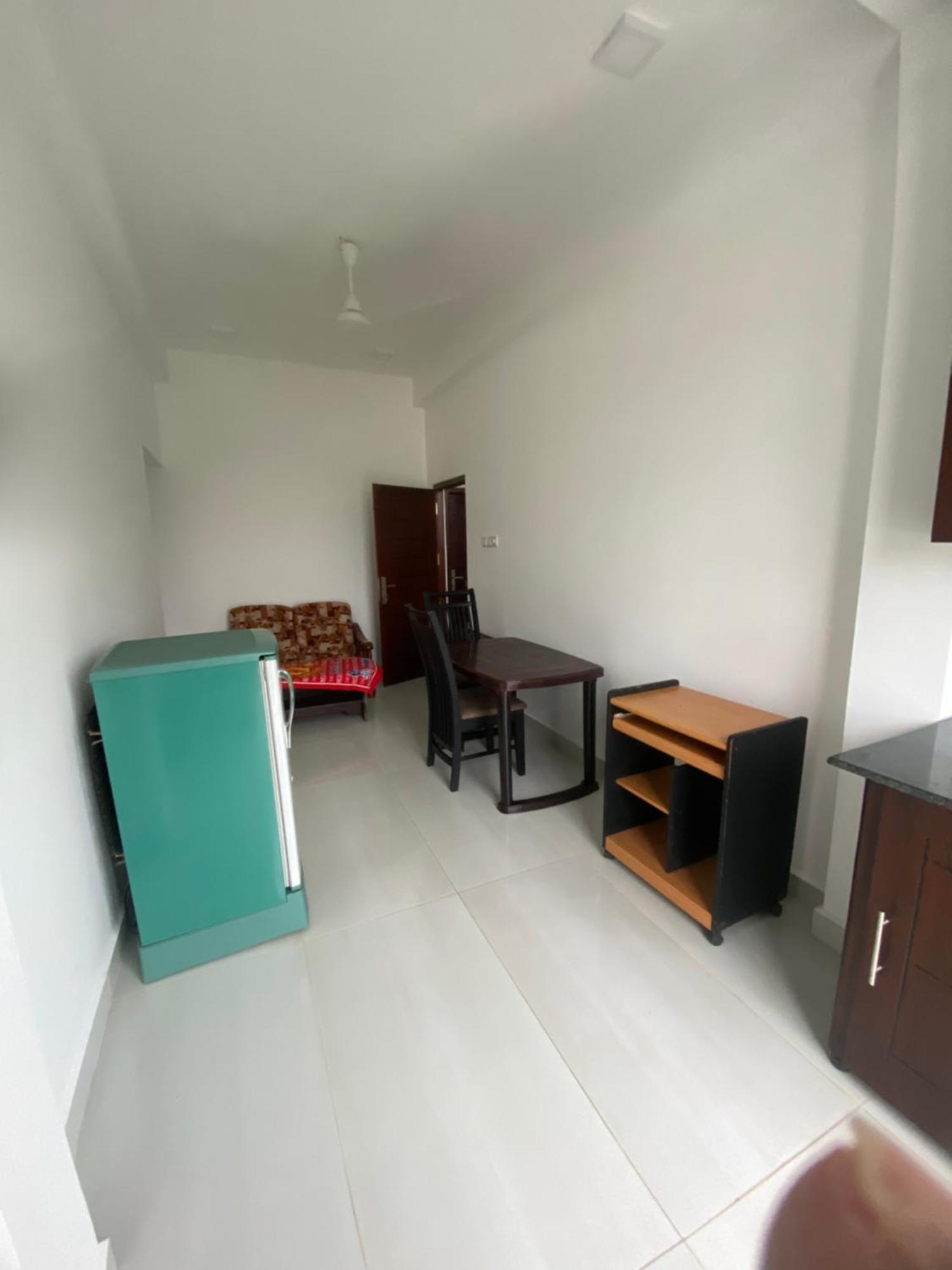 Apartment Near Colombo Airport Katunayaka Bagian luar foto