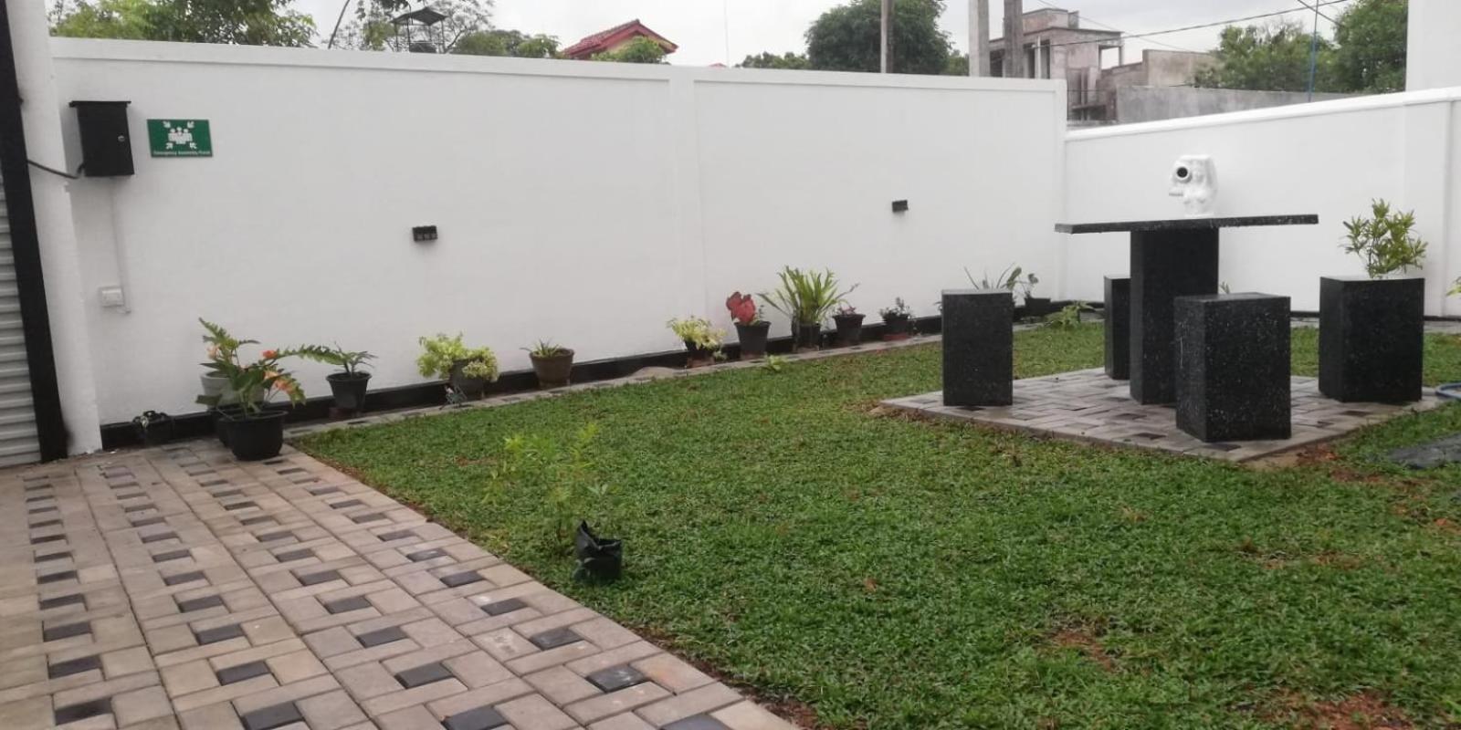 Apartment Near Colombo Airport Katunayaka Bagian luar foto